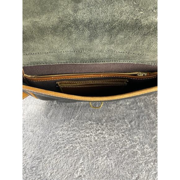 Vintage Dooney & Bourke All Weather Leather Black Pebble Grain Crossbody Purse - Picture 9 of 11